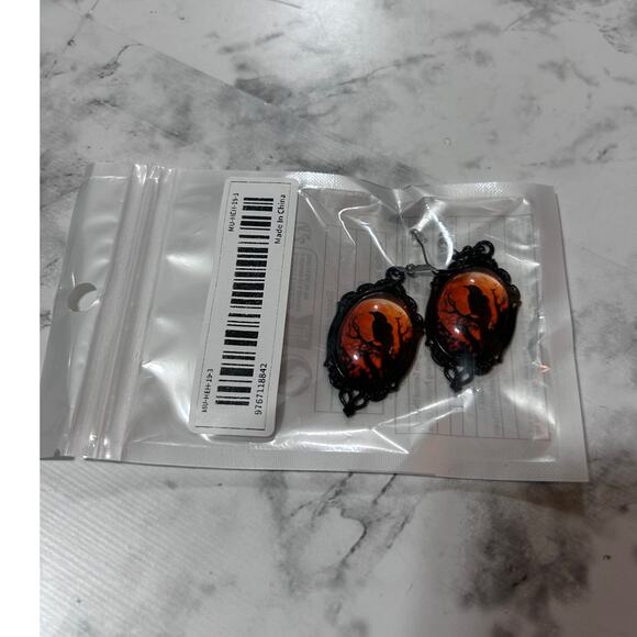 Gothic Raven Cameo Drop Hook Earring Lace Frame Blk Orange Whimsygoth Witchy NWT - Picture 3 of 3